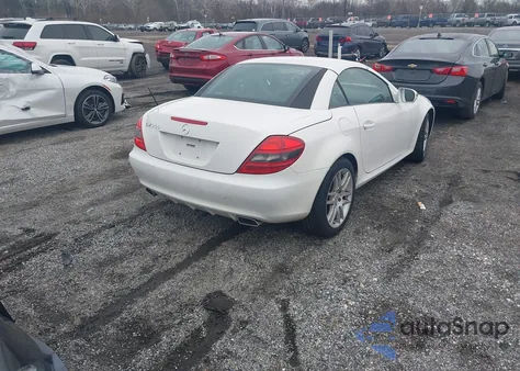 2009 Mercedes-Benz Slk 300 z USA, uszkodzony, nr VIN WDBWK54F89F191157